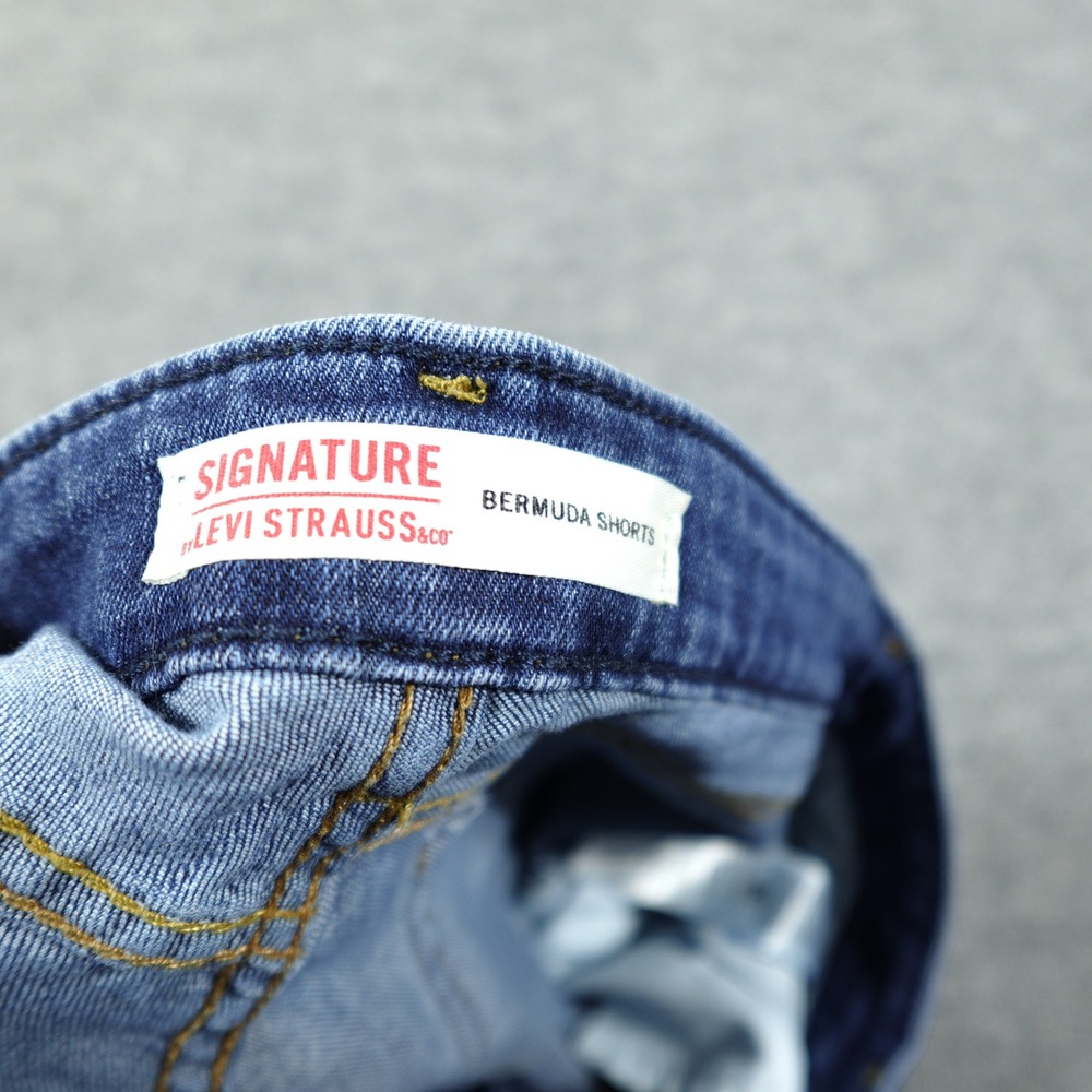 Levis Signature Shorts Womens 12 Blue Bermuda Denim Cuffed Stretch Jorts - Picture 3 of 10